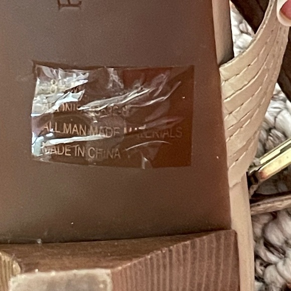 Franco Sarto Size 8.5 Cream Colored Cut Out Sandals/Heels - Picture 4 of 6